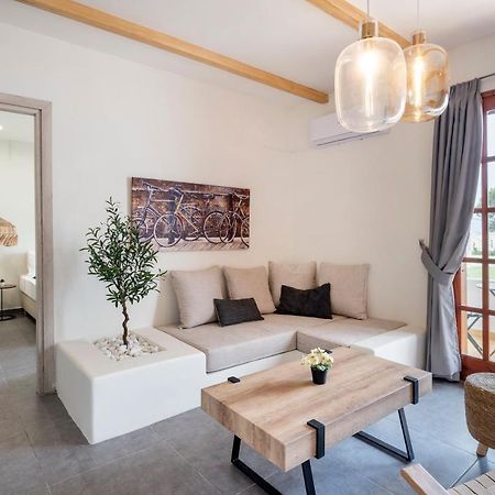 Jonathan City Apartment Kos Exteriör bild